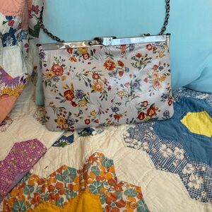 Patricia Nash Asher Clutch Mini Meadows Women's Bag with Chain